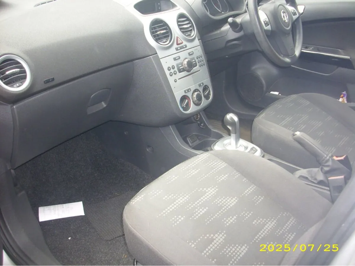 Vauxhall Corsa 1.2 Exclusive AIR Conditioning Eas - Image 4