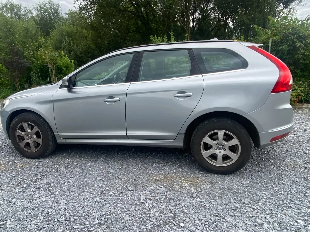 2014 Volvo XC60 - Image 4