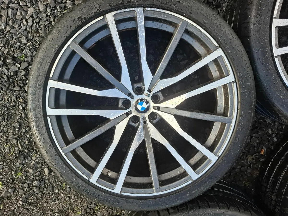22" Bmw X5 Alloys with tyres - Image 1