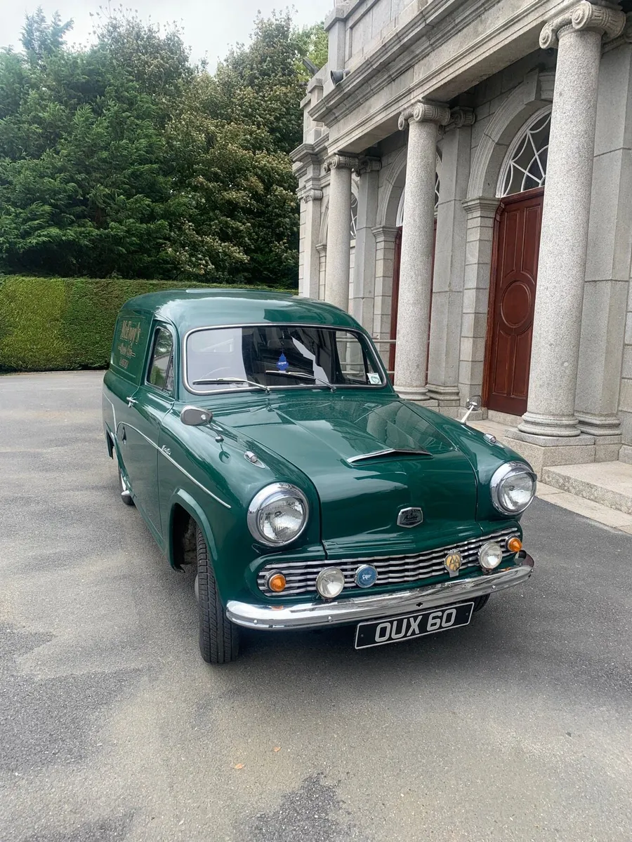 1961 Austin A55 - Image 1