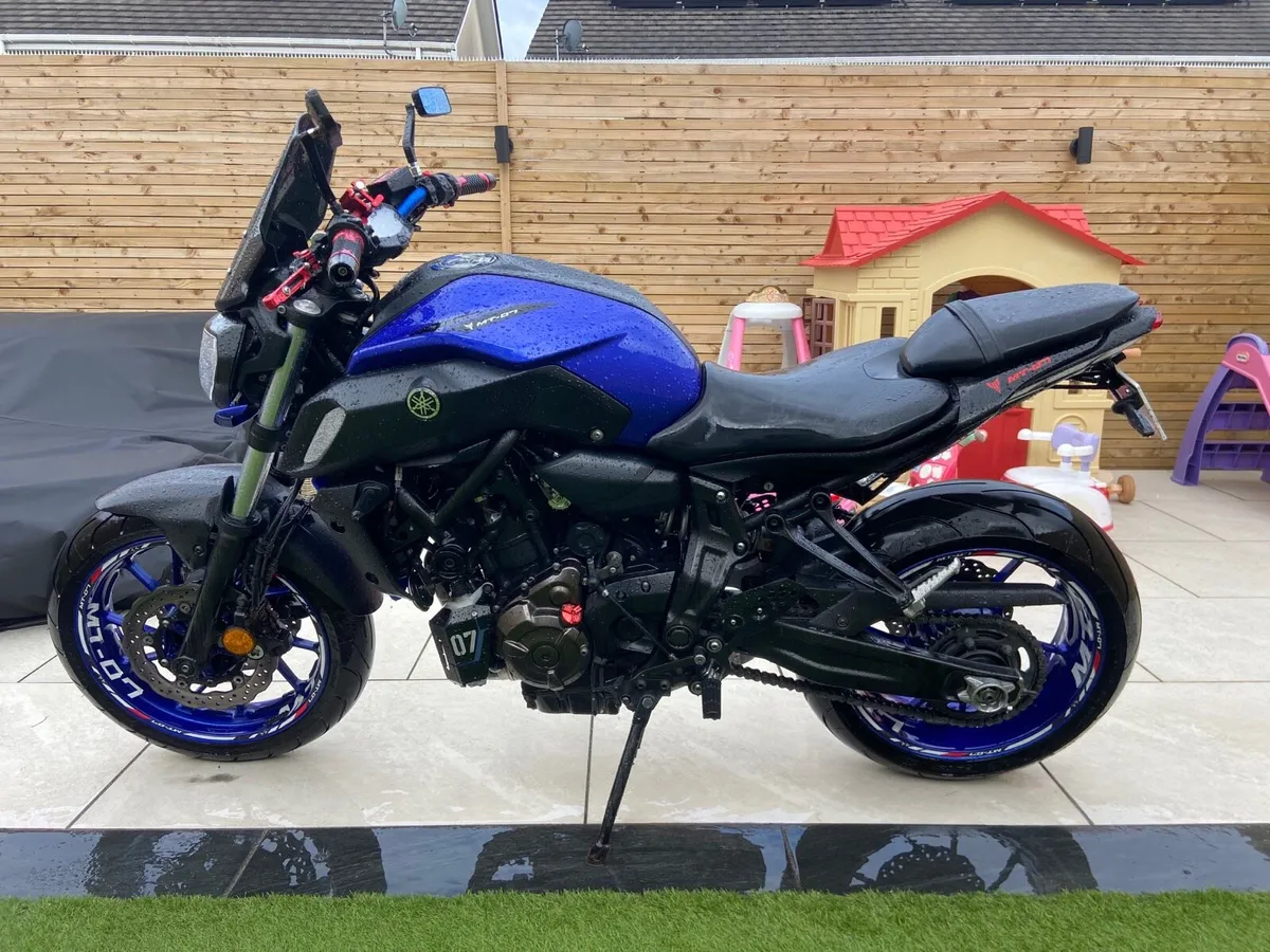 Yamaha MT 07 - Image 1