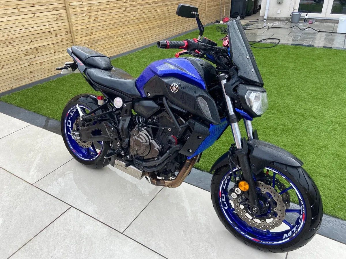 Yamaha MT 07 - Image 2