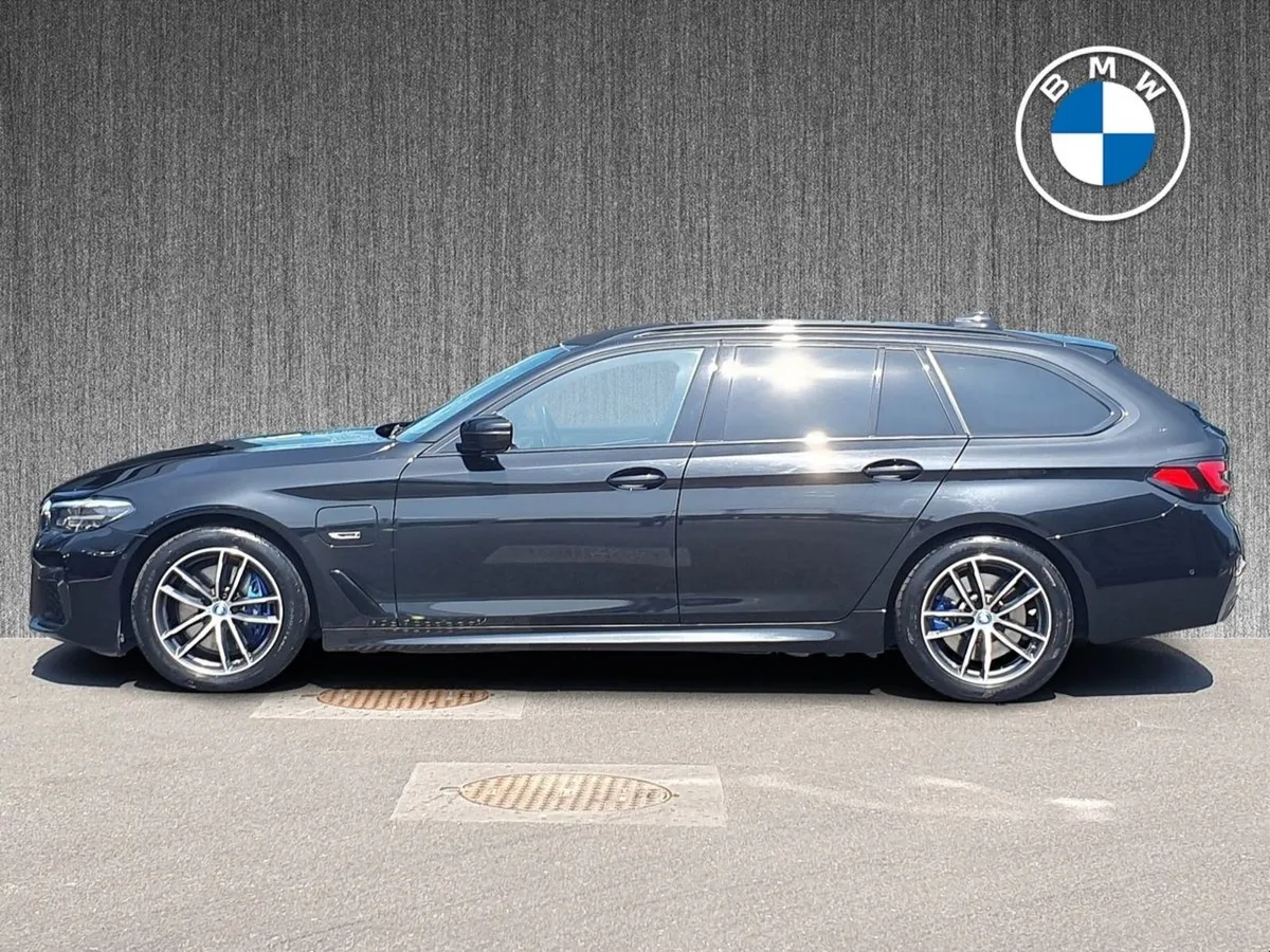 BMW 5 Series 530e M Sport Touring - Image 4
