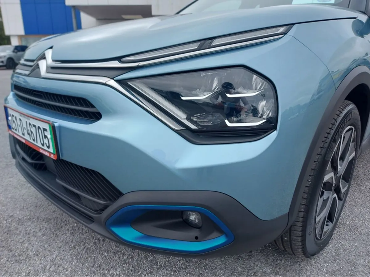 Citroen C4 Efeel Pack 50kwh 136BHP My30 - Image 3