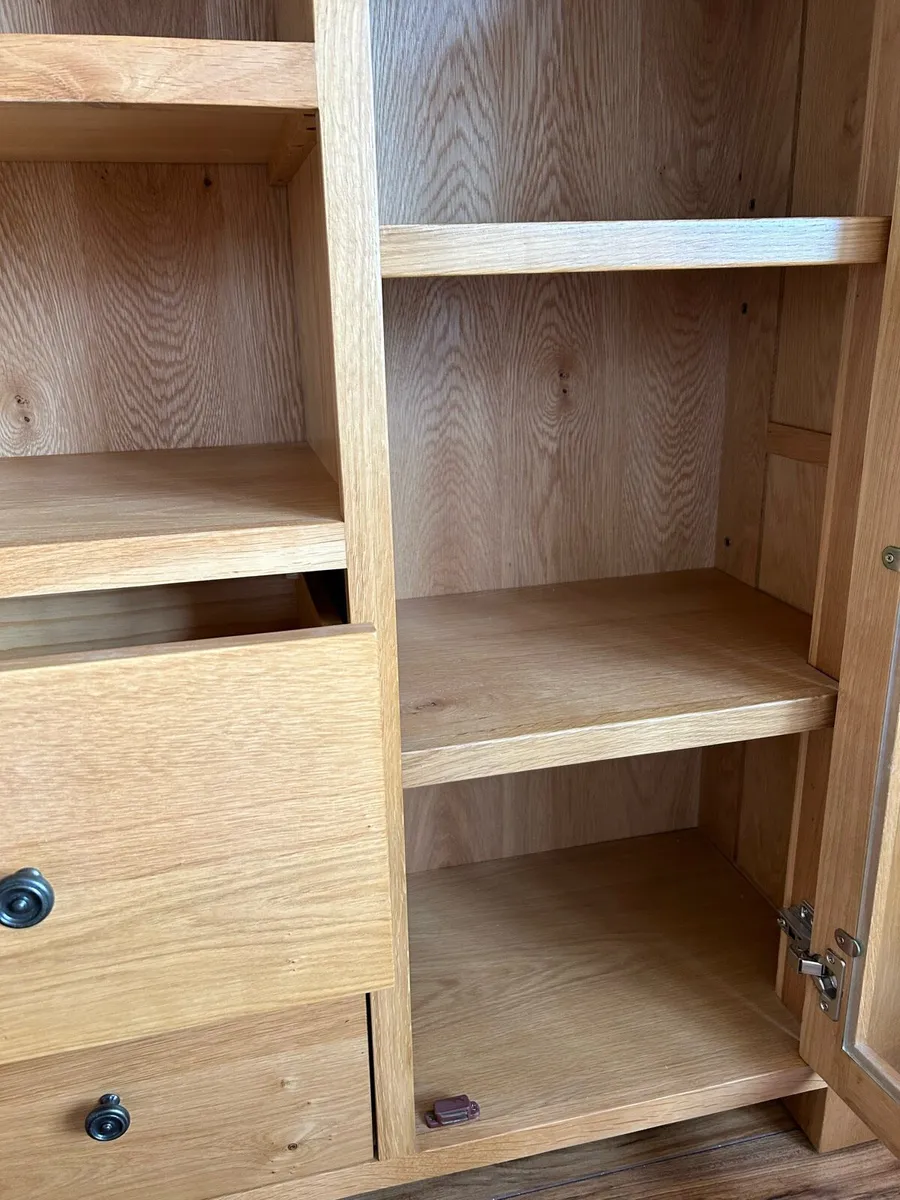 Oak Display Cabinet - Image 4