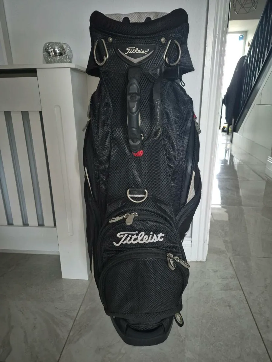 Titleist Golf Bag - Image 1