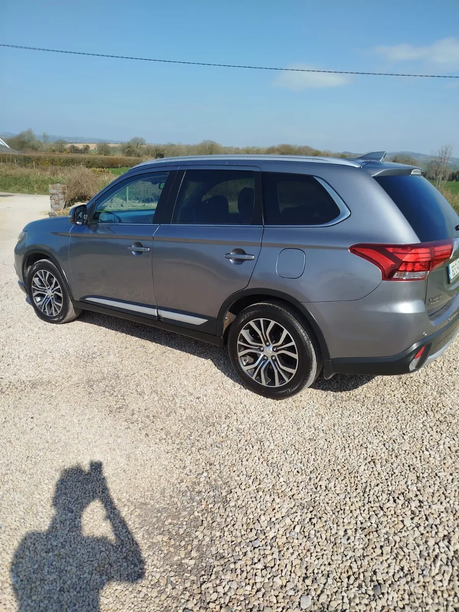 Mitsubishi Outlander - Image 3