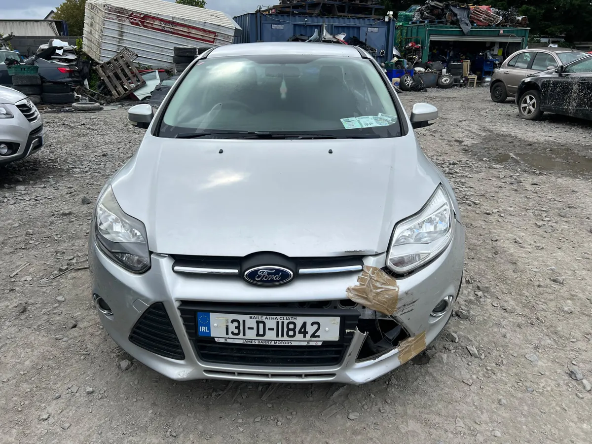 2013 Ford focus 1.6 DSL drive away - Image 2