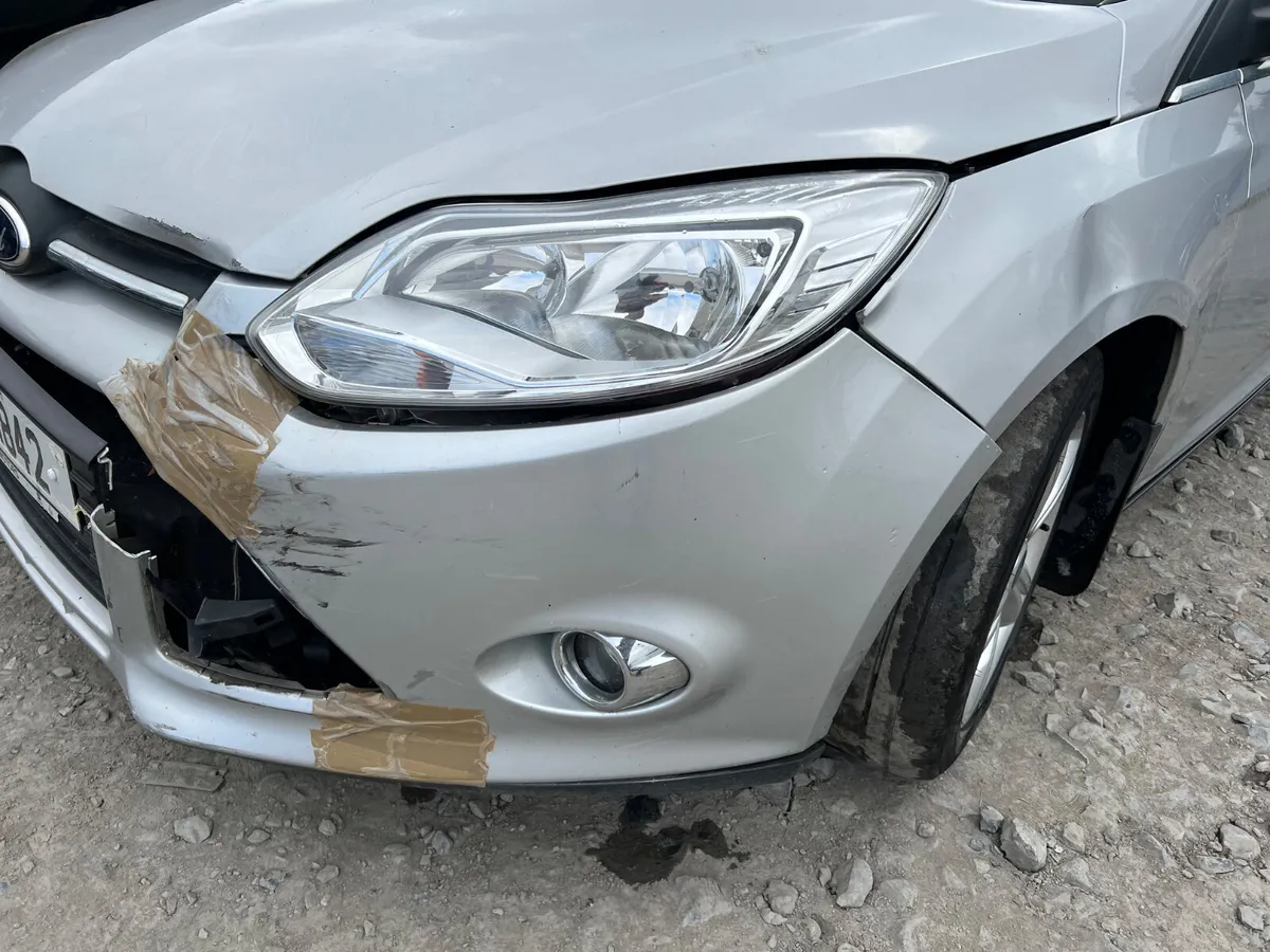 2013 Ford focus 1.6 DSL drive away - Image 4