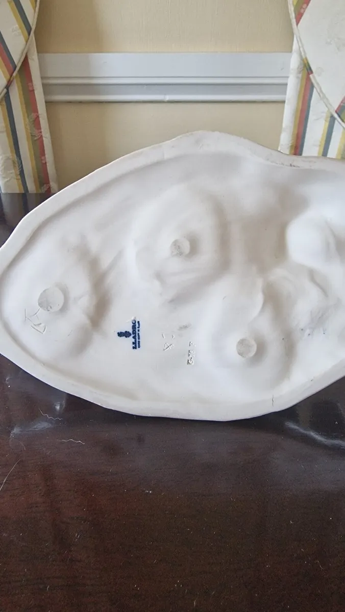 Lladro Swans Porcelain Figurines - Image 3