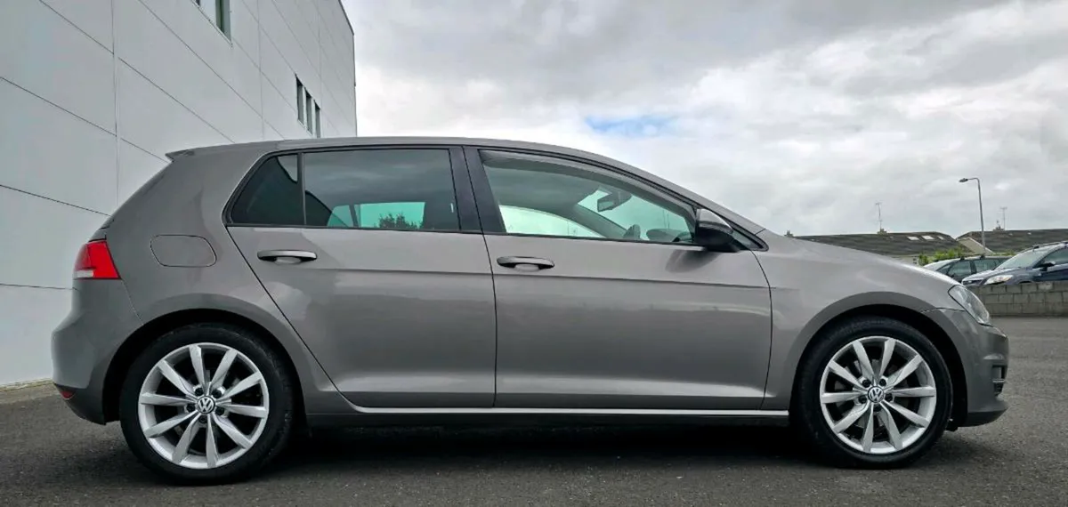 2014 VW Golf Highline 2.0 TDI Automatic - Image 4