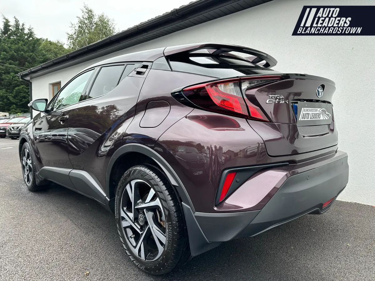 TOYOTA C-HR 1.8 HYBRID SPORT 212 BHP AUTO - Image 4
