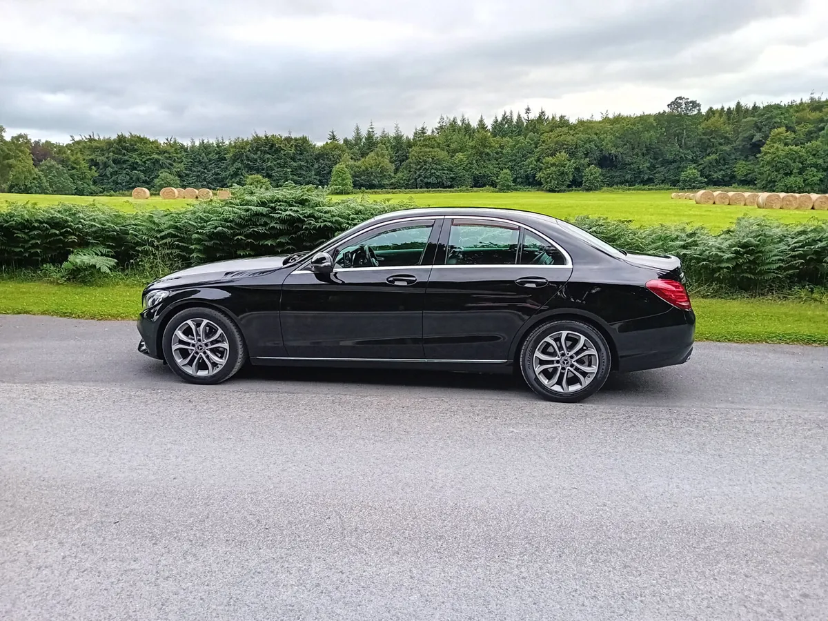 181 MERCEDES BENZ  C220D AVANTGARDE AUTO SALOON - Image 4