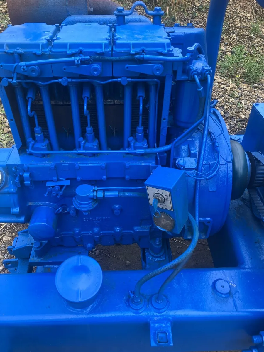 6 inch Sykes water pump - Image 2