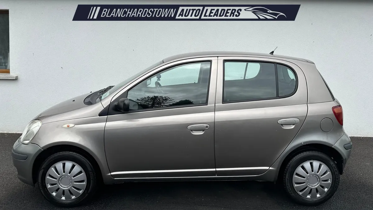 TOYOTA YARIS 1.0 TERRA LOW KM - Image 2
