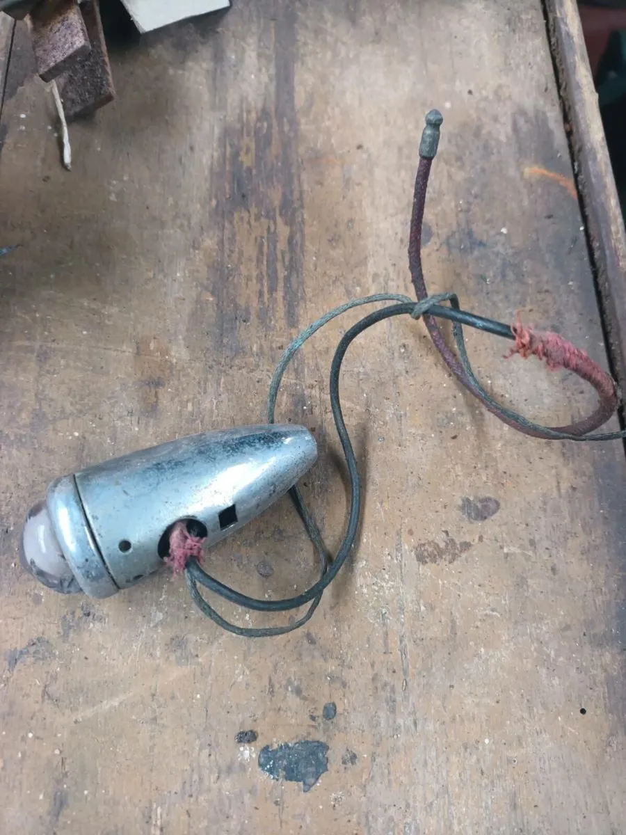Vintage Car Lights - Image 3