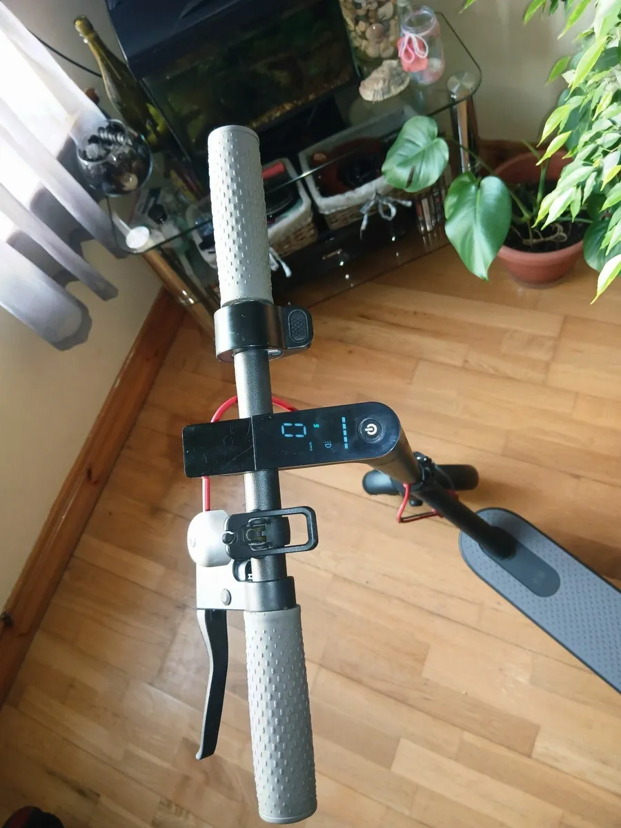 Electric scooter Xiaomi - Image 4