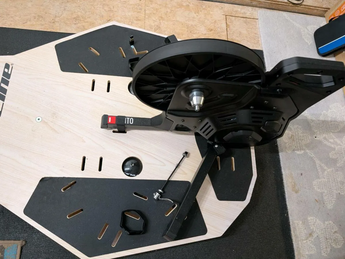 Elite Suito smart trainer - Image 4