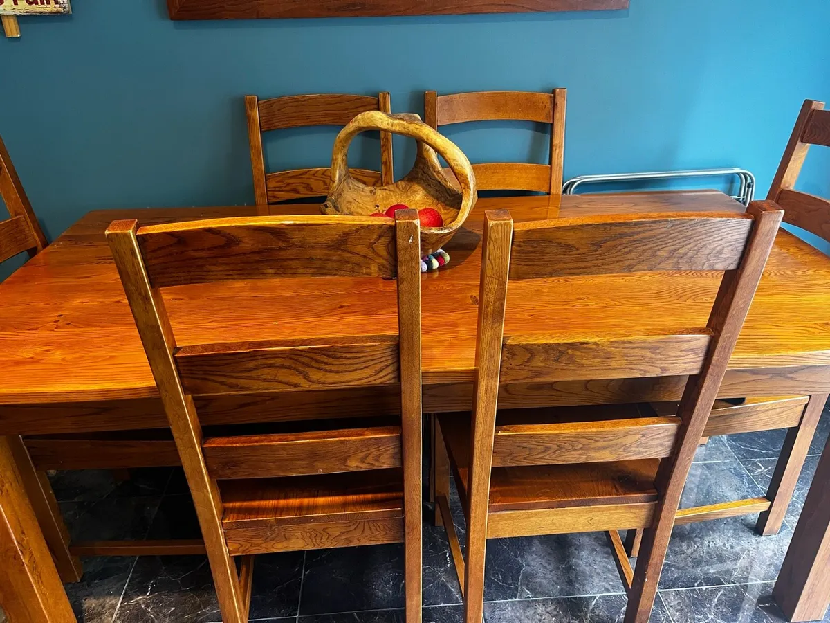 Solid Oak Dining Table and 6 chairs - Image 2