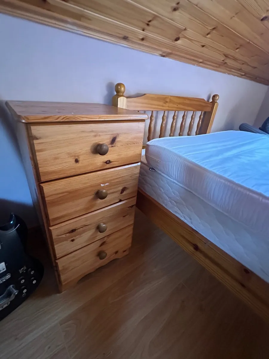Single Bed - Image 4