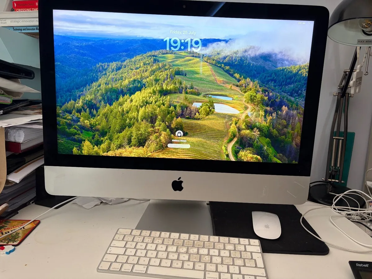 iMac Retina 4k 3GHz 6-Core Intel Core i5 - Image 2