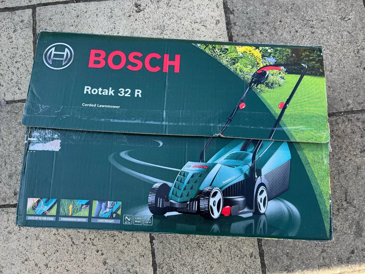 Bosch 32R Rotak corded Lawnmower - Image 3