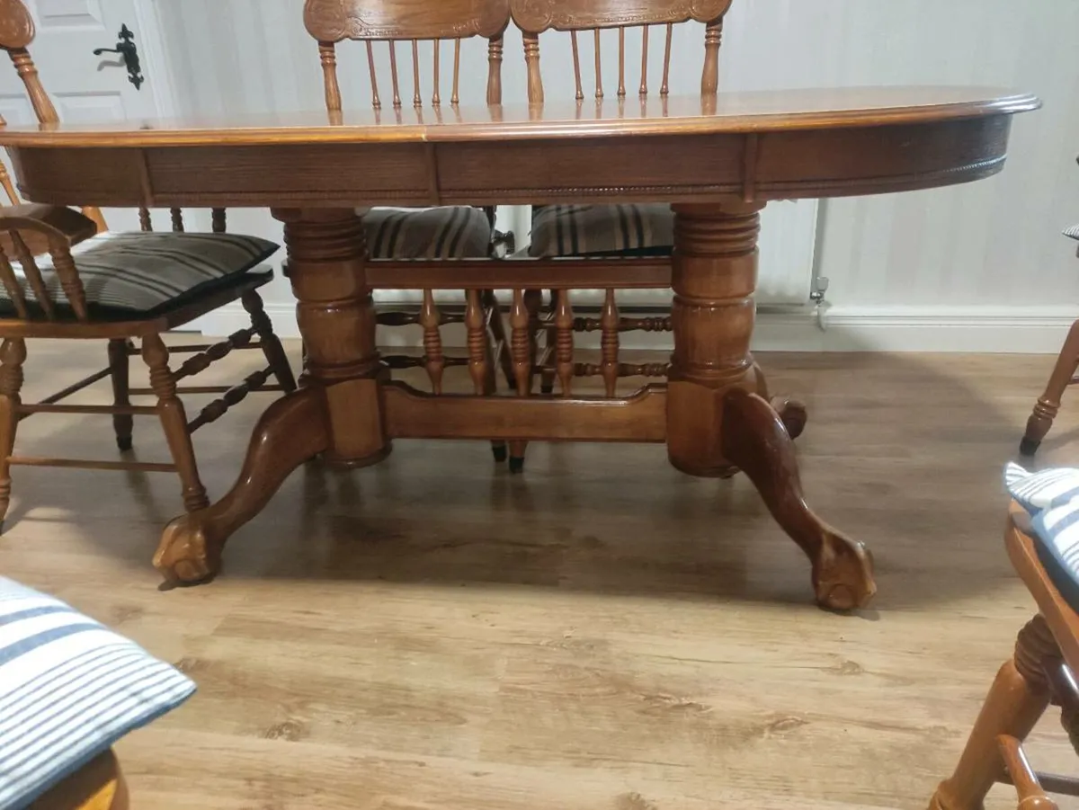 Kitchen table and 6 chairs - Image 3