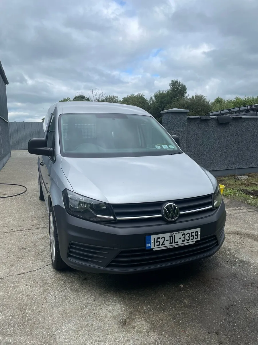 Volkswagen Caddy MPV Diesel Silver - Image 1