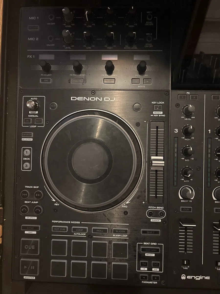 Denon DJ Prime 4 with UDG flight case - Image 4
