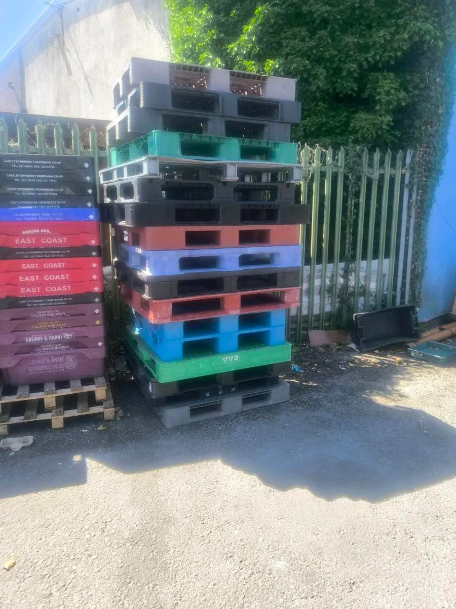 400 plastic pallet s - Image 4
