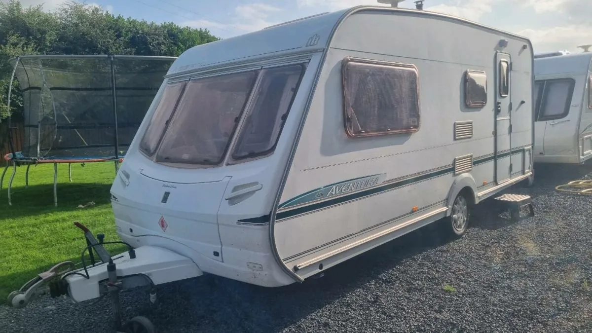 Abbey aventura 320 4 berth - Image 1