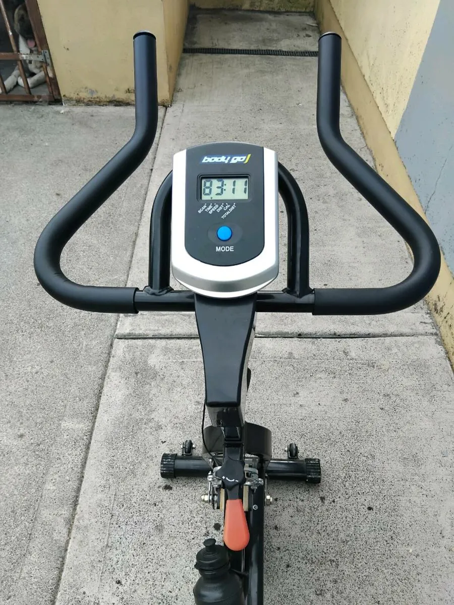 New Spinning bike unused present - Image 2