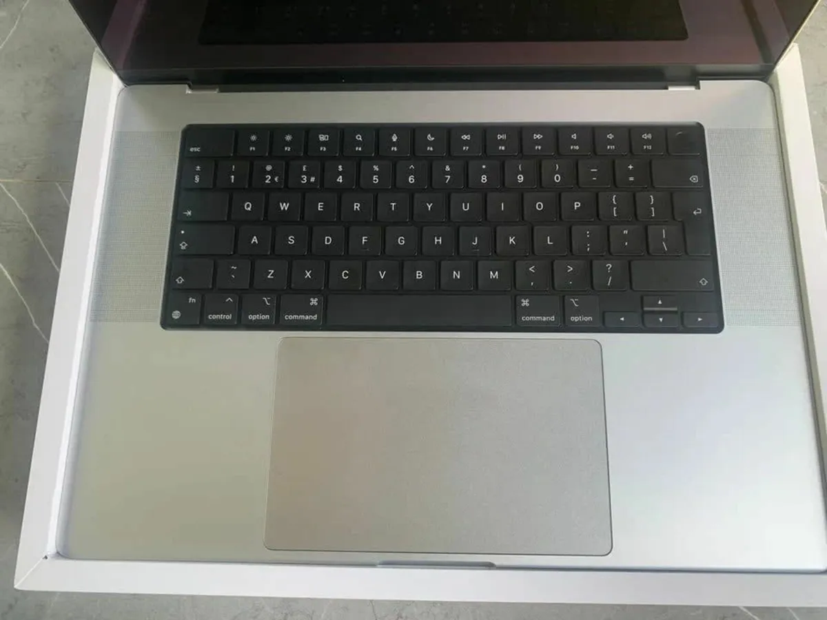 Apple MacBook Pro 16inch 2023 - Image 2