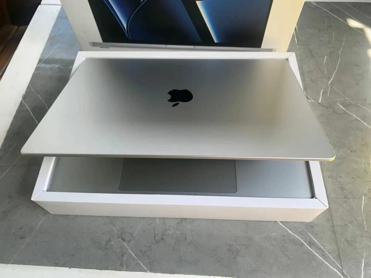 Apple MacBook Pro 16inch 2023 - Image 3
