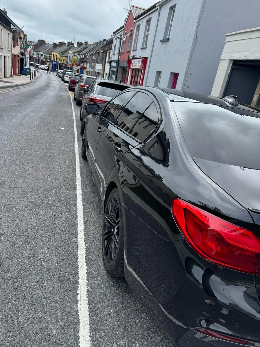 BMW 5 series - Image 2
