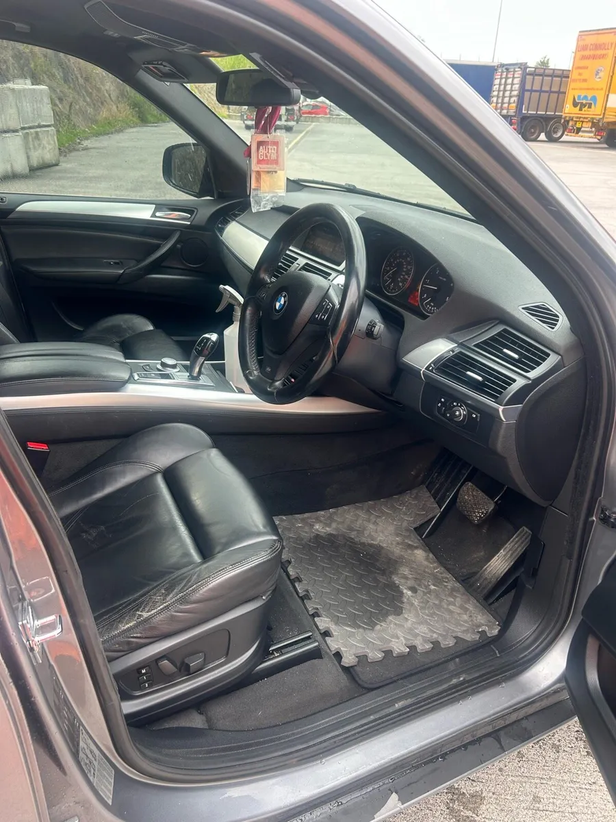 BMW X5 - Image 4