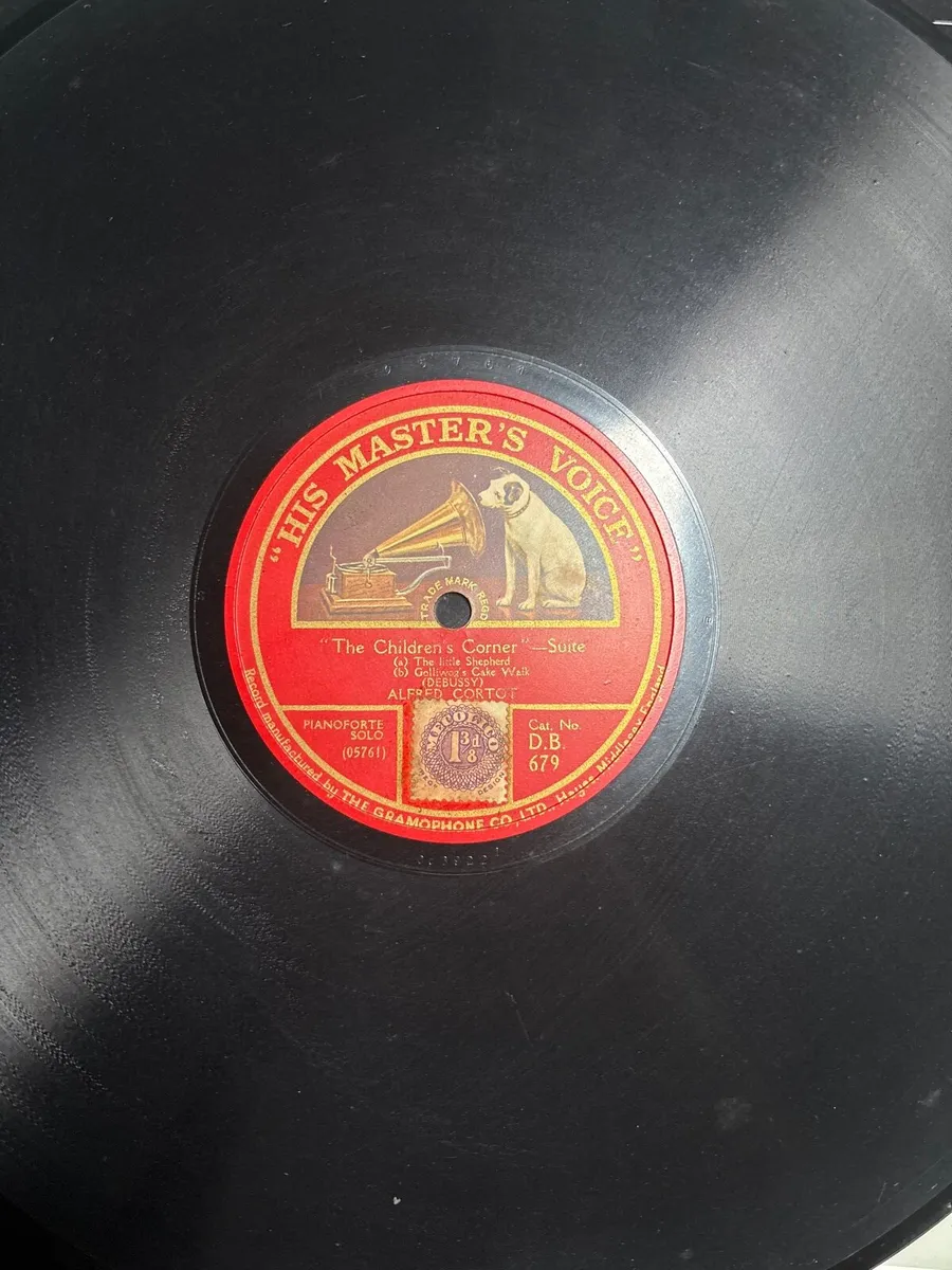 His masters voice, the children’s corner. - Image 1