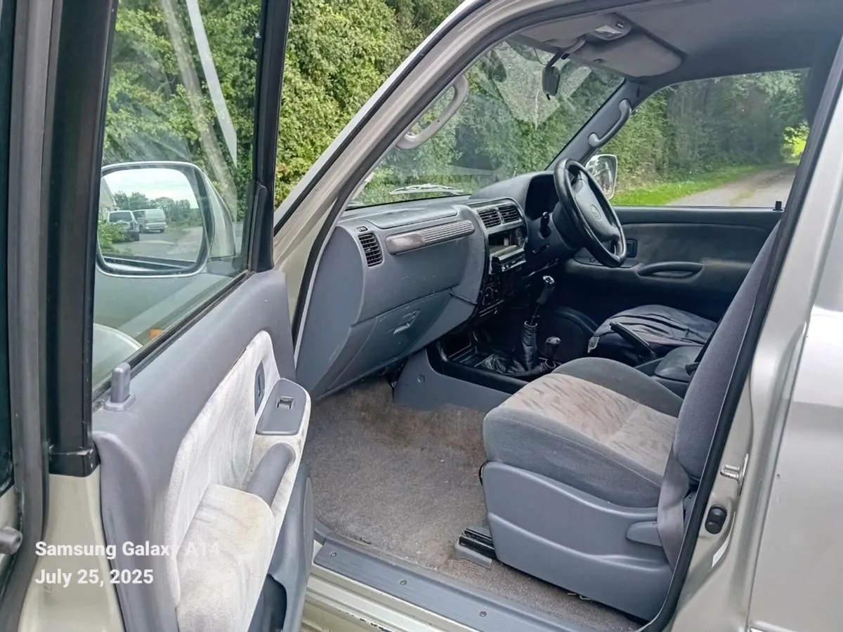 Toyota landcruiser 2001 - Image 1