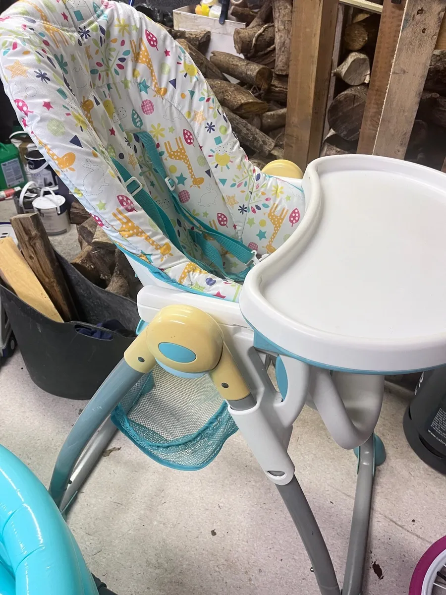 Free high chair and kids bike seat - Image 2