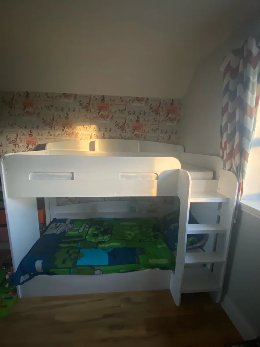 Bunk bed - Image 1