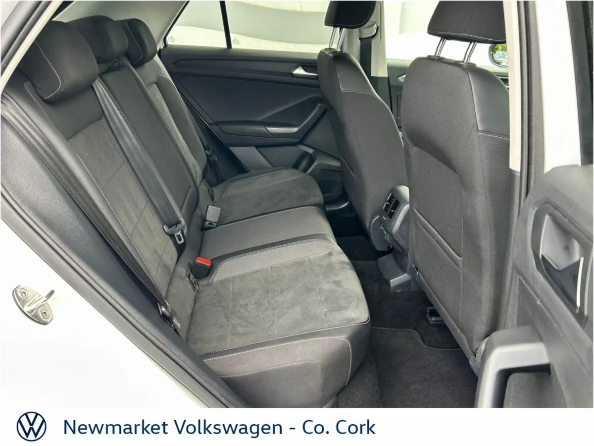Volkswagen T-Roc Style 2.0tdi 116BHP 6 Speed Avai - Image 4