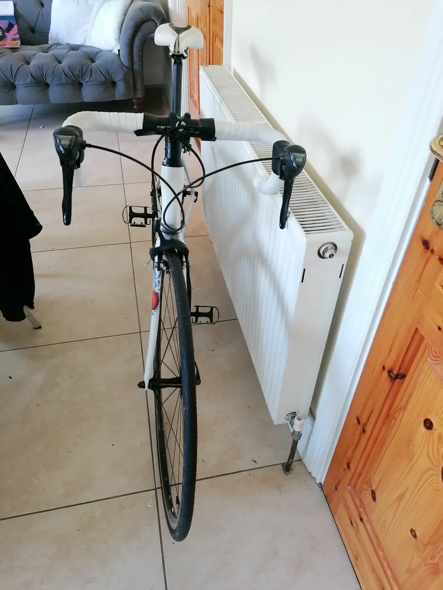 Road bike - Image 4