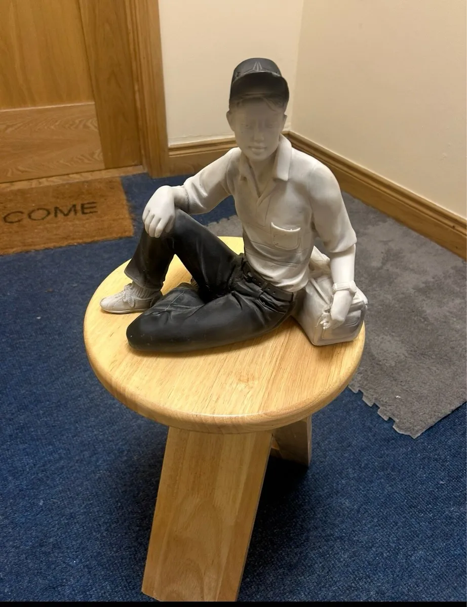 Heavy duty ceramic ornament - Image 4
