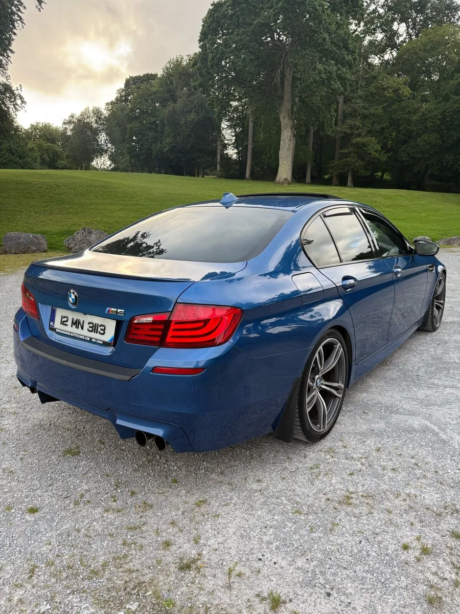 Bmw M5 2012 (f10) - Image 4