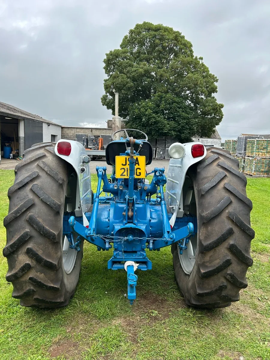 Ford 5000 tractor - Image 4