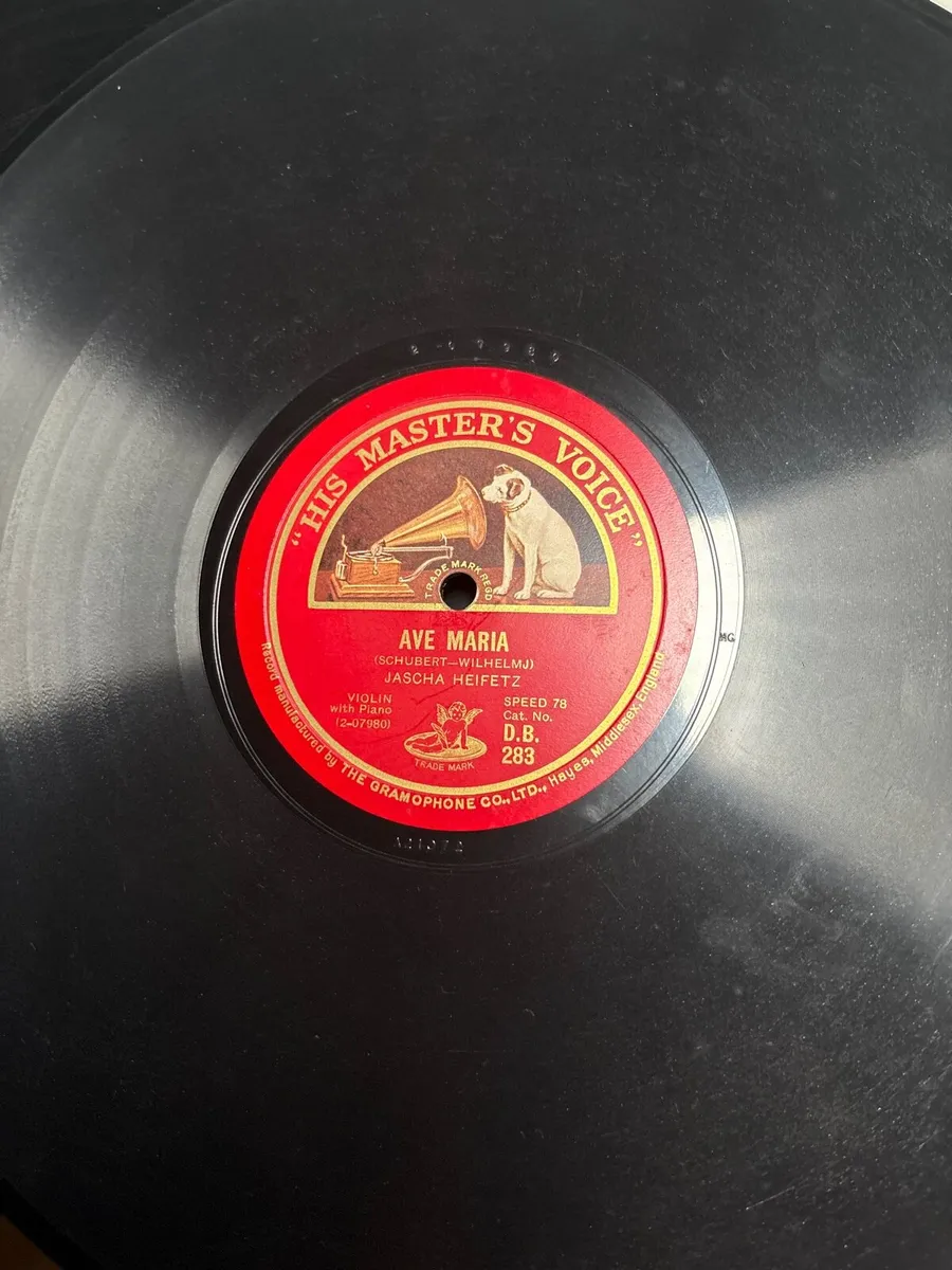 His masters voice, ave Maria. - Image 1