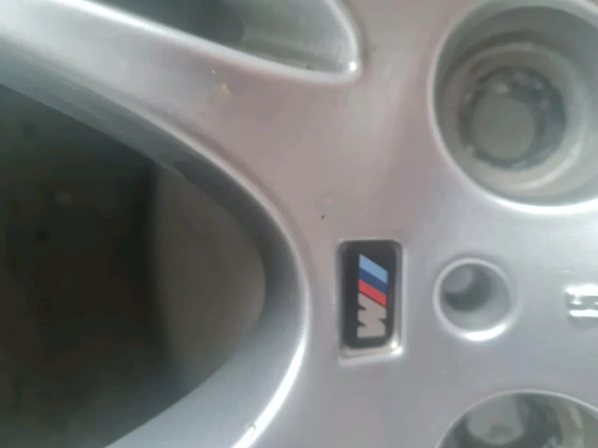 Alloy wheel - Image 2
