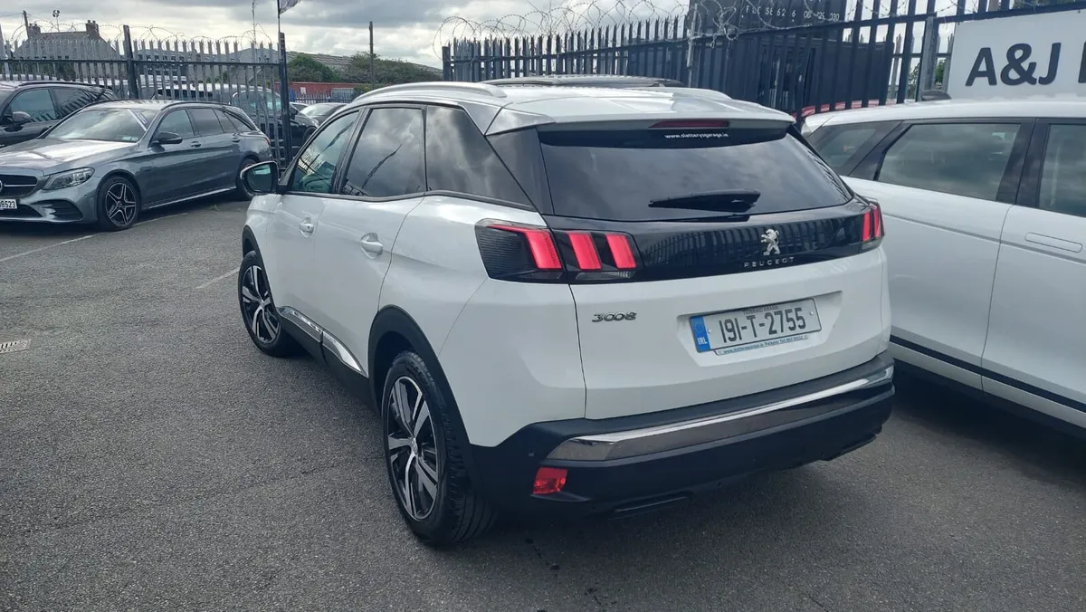 19 Peugeot 3008 1.5 Diesel Allure - Image 4