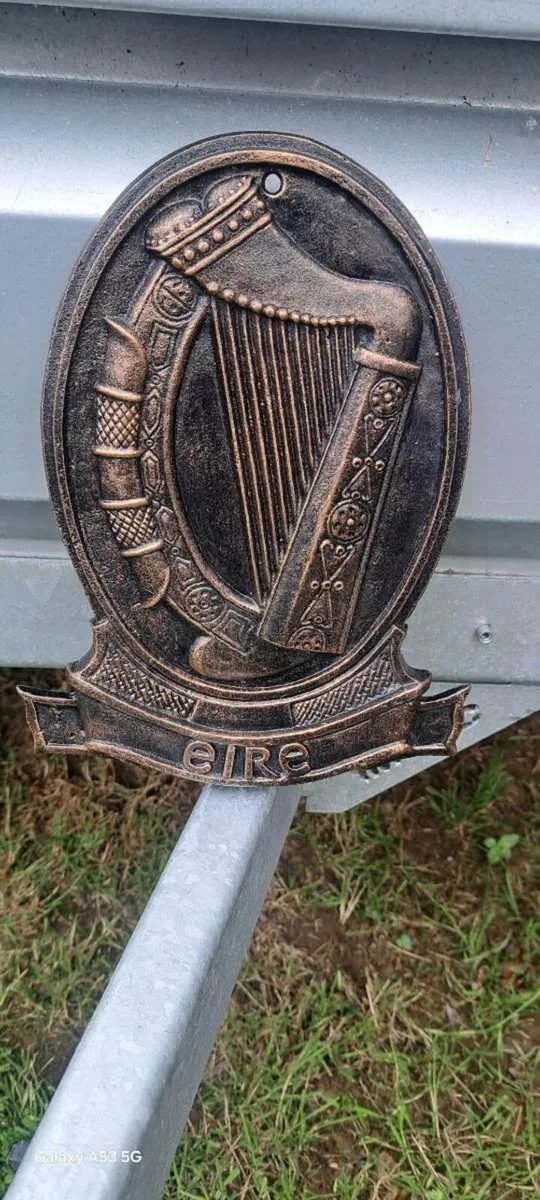 Eire harp cast iron sign