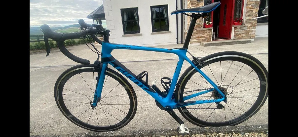 Giant Advanced Tcr Carbon Road Bike Size Medium - Image 3
